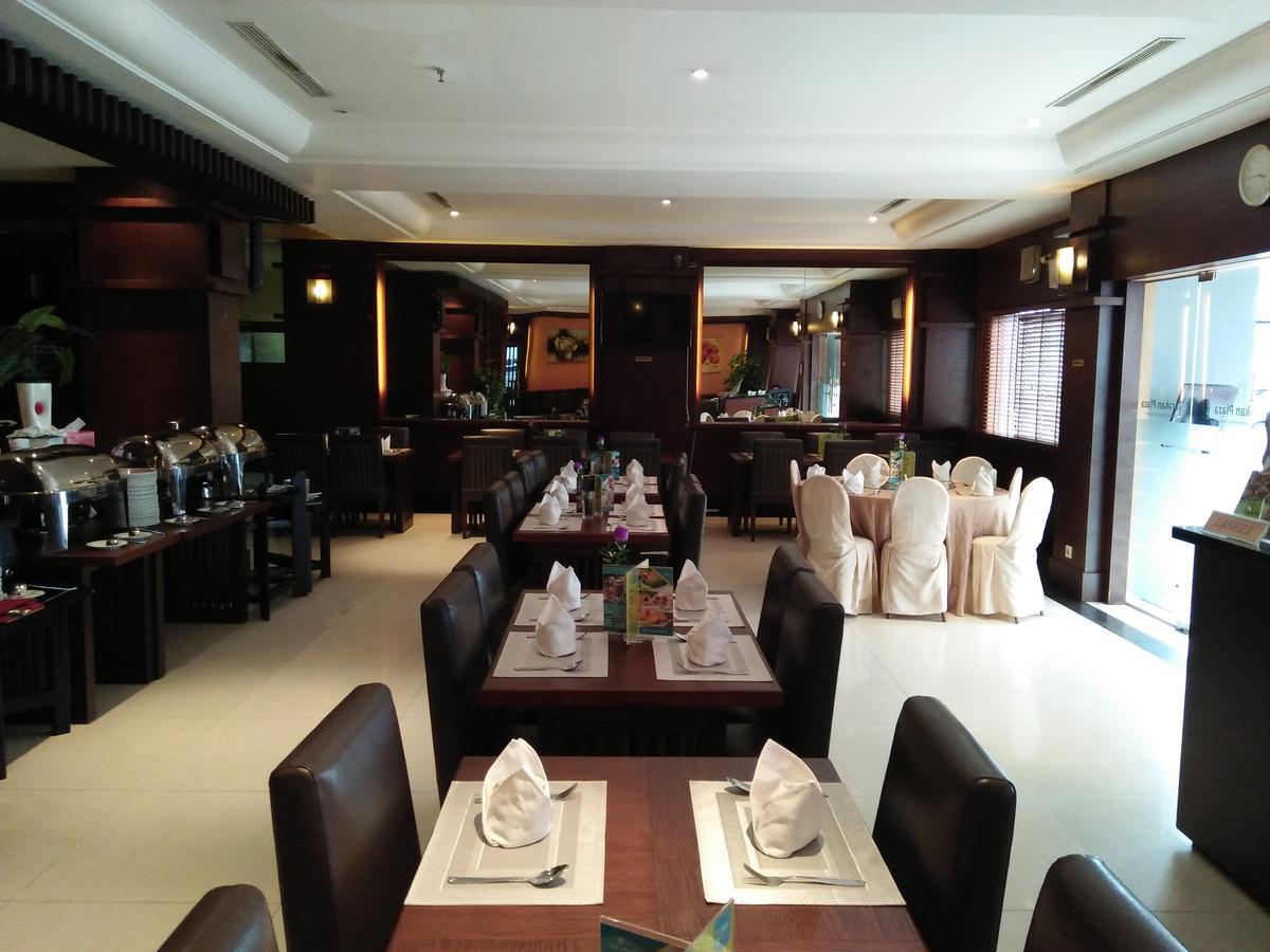 Hotel Tarakan Plaza Exterior photo