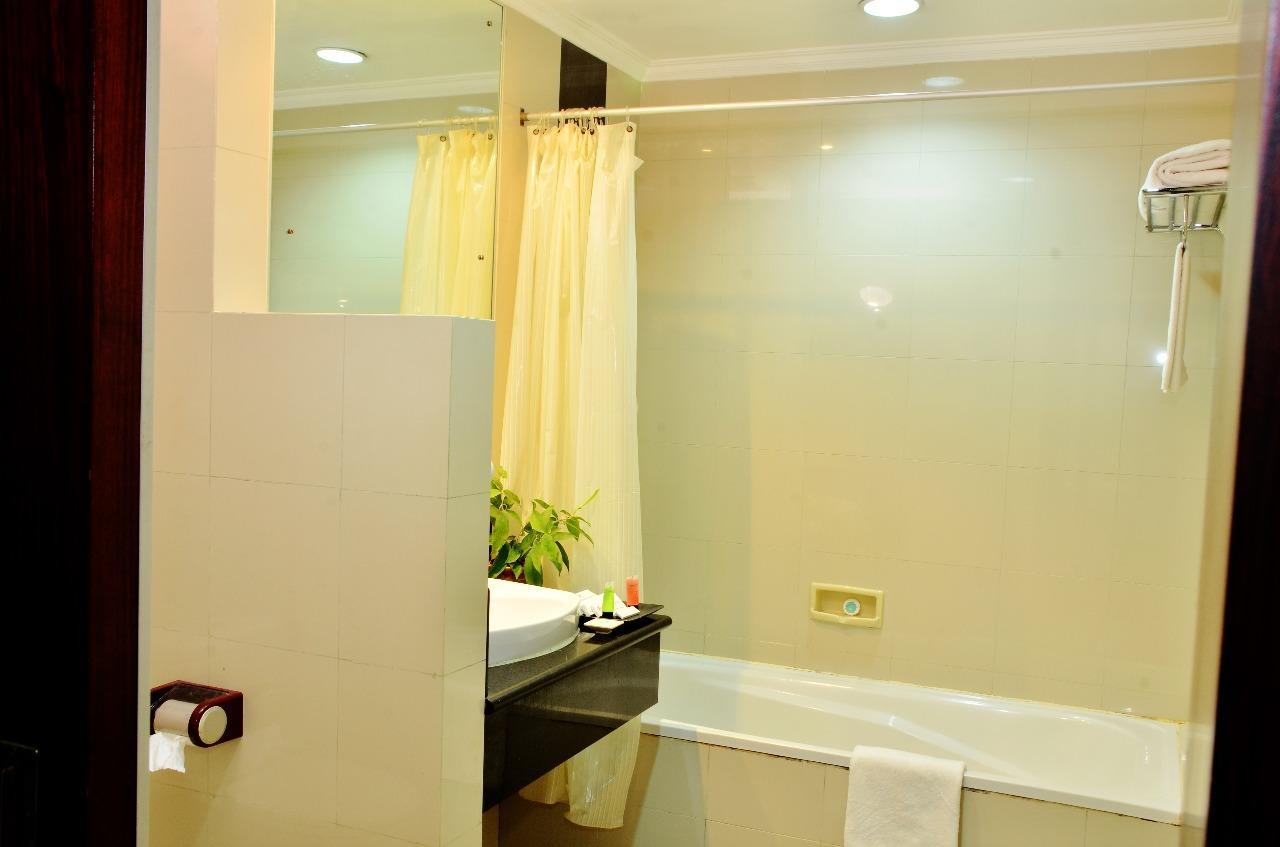Hotel Tarakan Plaza Exterior photo